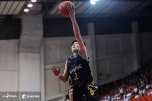 mk体育Amk-传承时刻！23岁小将杨舒予场均15+4+4+2断 荣膺总决赛MVP