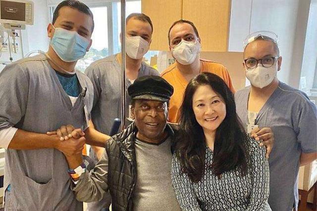 mk体育Amk-一个月后贝利终出院 做了结肠肿瘤手术 他得化疗