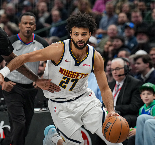 mk体育直播-瓦兰丘纳斯复出穆雷24分，奇兵爆砍35+8+3+2+4封盖，掘金双杀奇才