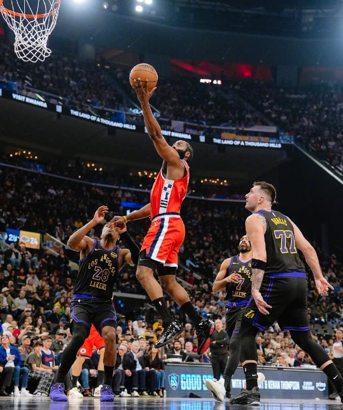 mk体育Amk-小卡24分哈登21中6超勇士FMVP，东契奇空砍32+11+8，快船力克湖人