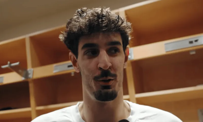 mk体育官网-萨拉夫采访全文：我对休赛期充满期待，是时候投入训练了