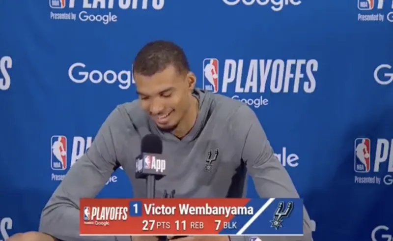 文班谈福克斯：他让比赛充满乐趣，串联组织的能力非常出众